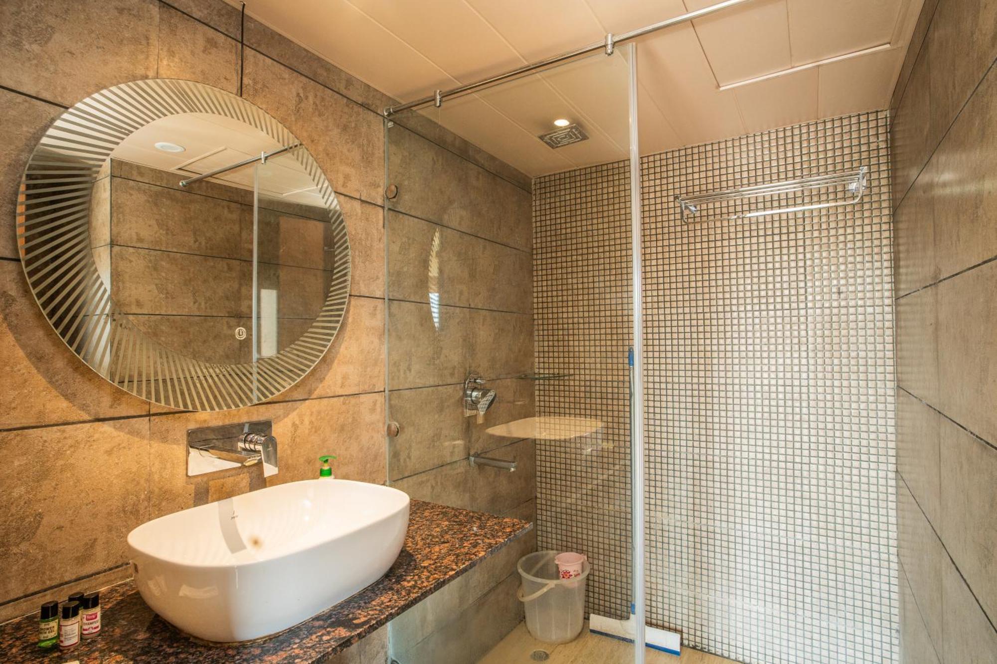 Luxury Aloha Apartments, Rishikesh Ngoại thất bức ảnh